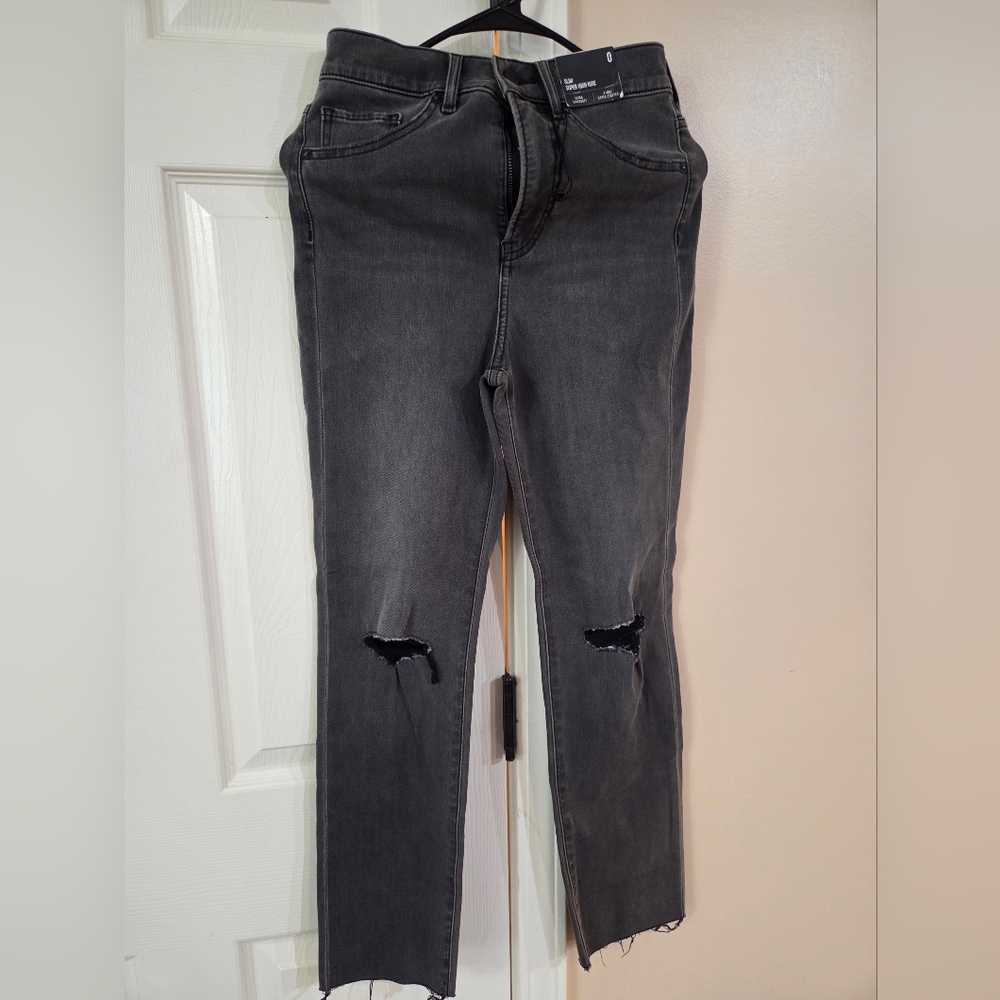 Express Women's Black Ripped Skinny Jeans